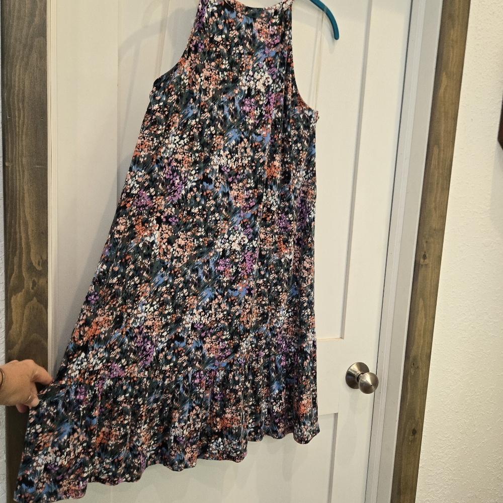 Time & Tru Floral Sleeveless Halter Dress - Picture 5 of 7
